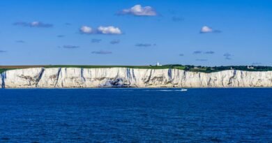 Four People Die in English Channel as Boat Sinks Off French Coast