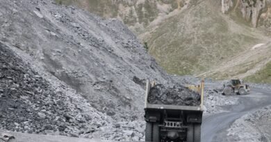 Coal Mine Blast in Pakistan’s Balochistan Kills at Least 34, Dozens Trapped back view of a truck carrying coal
